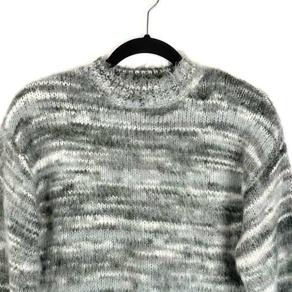 Vylette Womens Sweater Mock Neck Pullover Variegated Gray White Medium NWT - Picture 3 of 7
